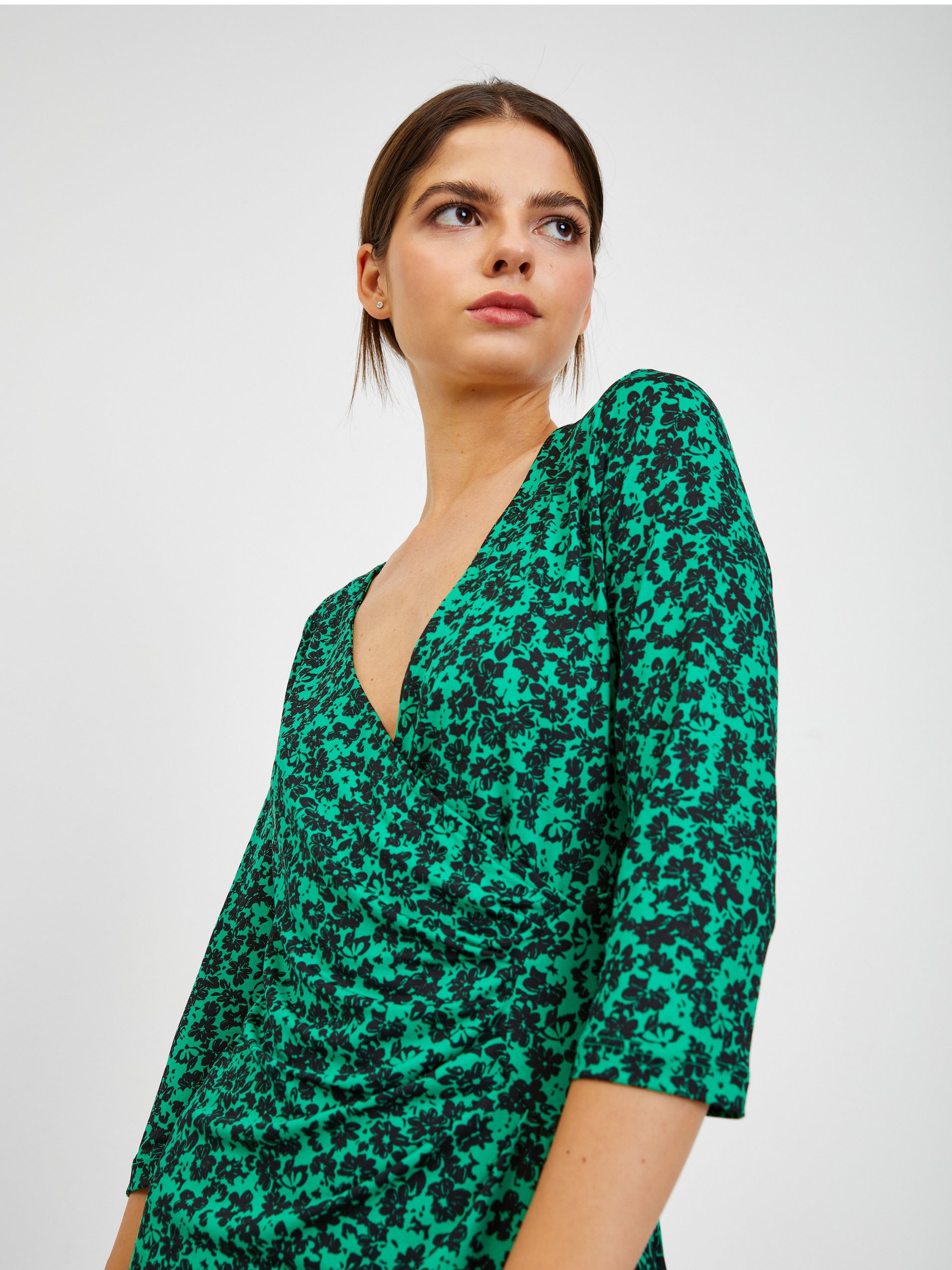 Schwarz-grünes Damen-Blumenkleid ORSAY