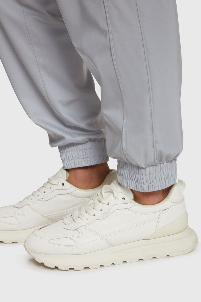 High-Rise-Pants im Jogger-Style mit Gürtelschließe