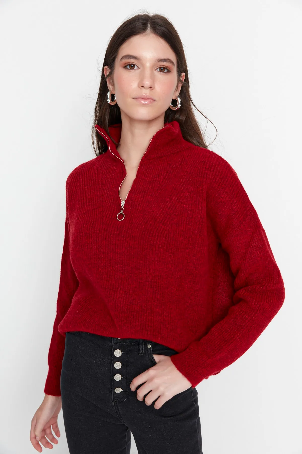 Trendyol Collection  Roter Strickpullover mit weicher Struktur und Reißverschluss TWOAW20XS0009