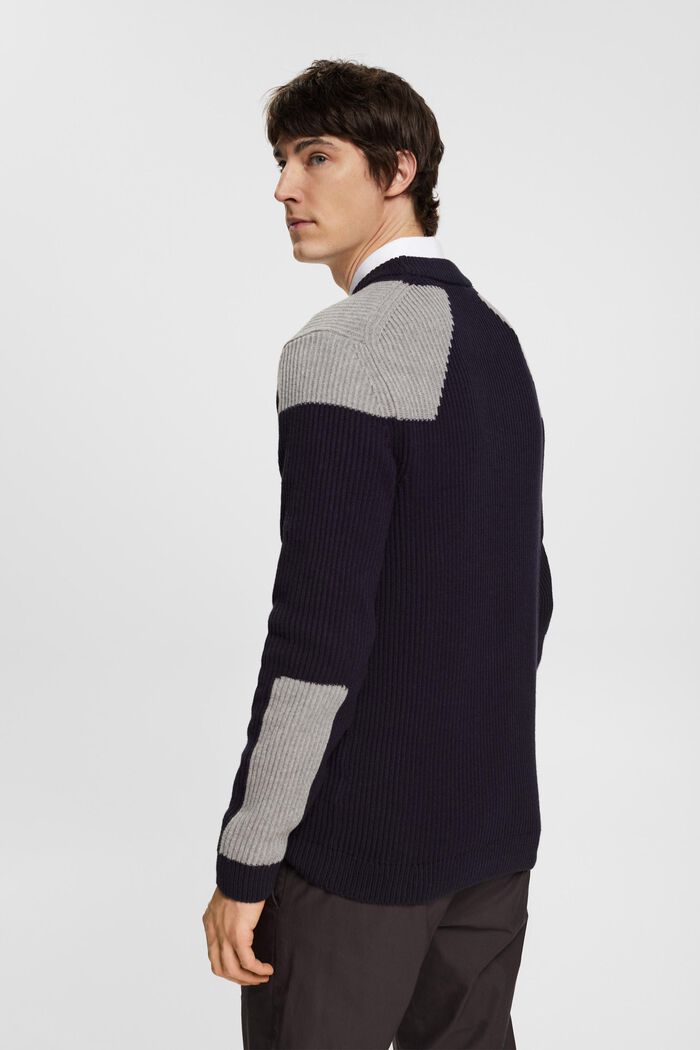 Rippstrickpullover mit Colorblocking-Details