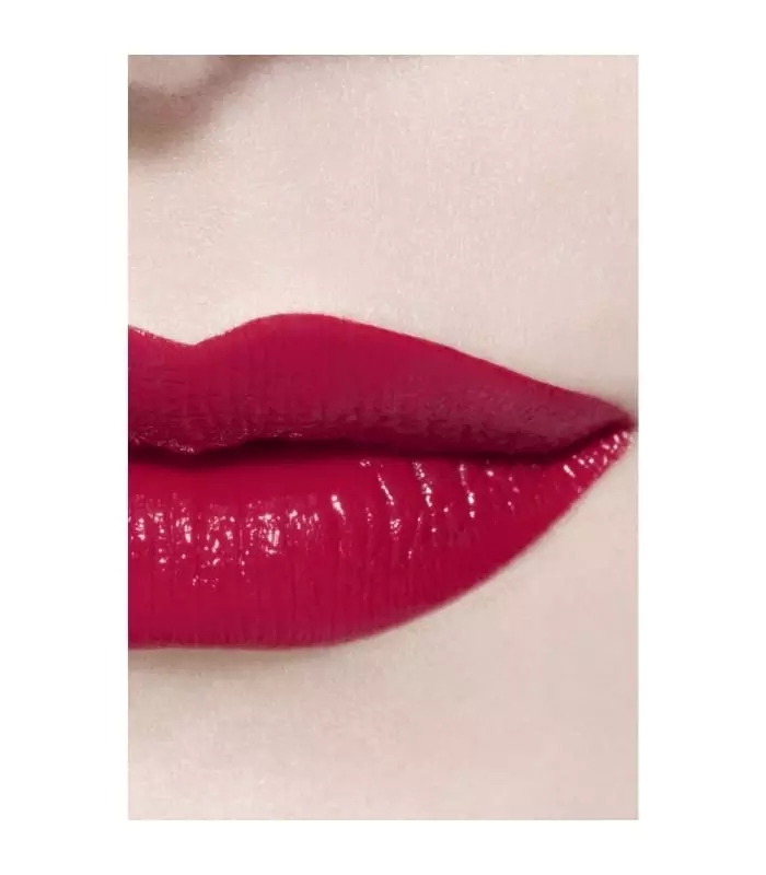 ROUGE ALLURE LAQUE Le rouge liquide brillant ultra tenue
