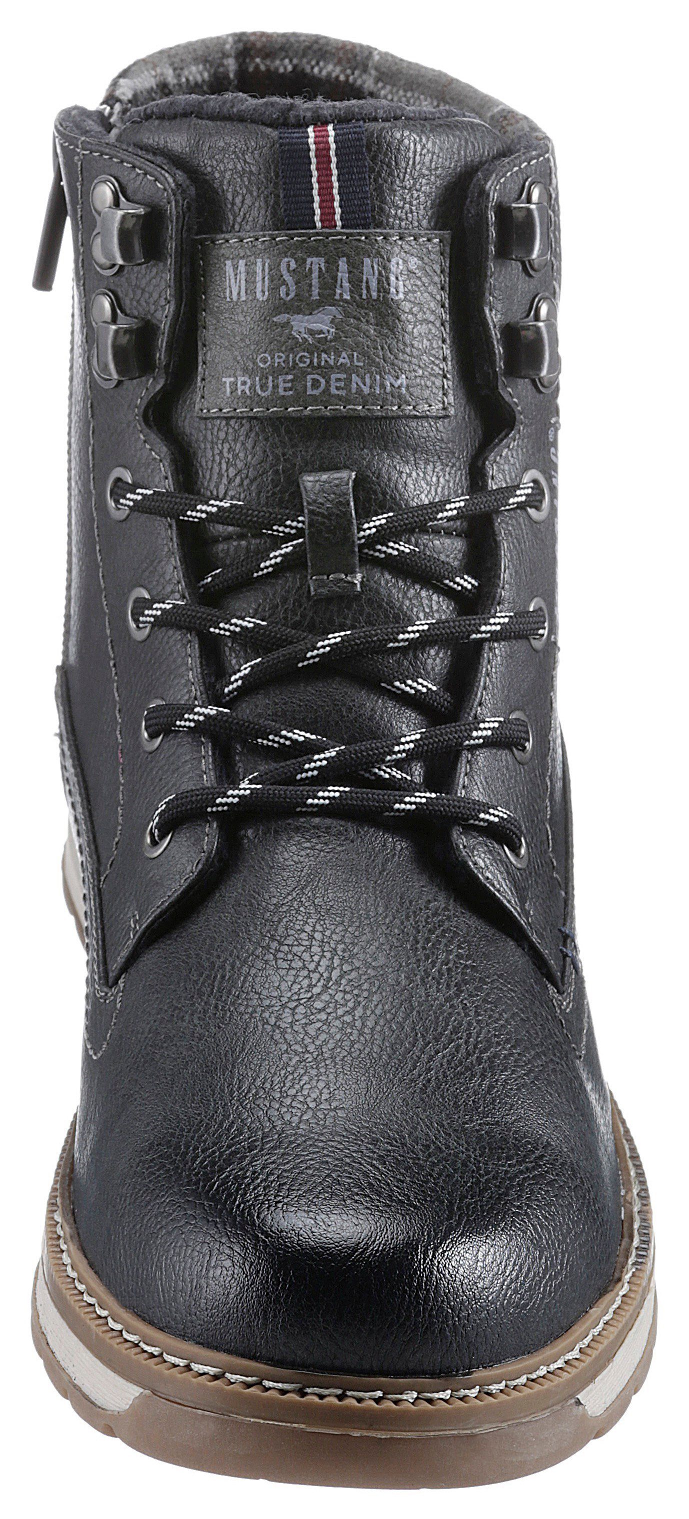 Mustang Shoes Schnürboots mit gepolstertem Schaftabschluss