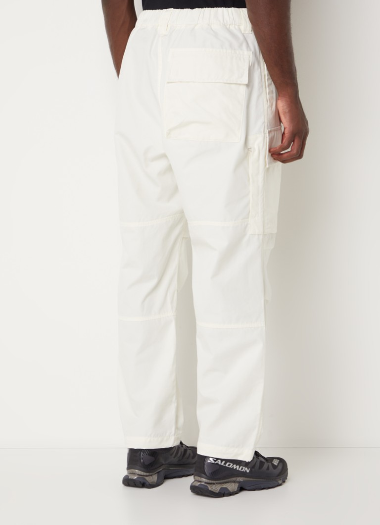 Pantaloni cargo Stone Island 309F1 cu croi larg, buzunare cu valvă și logo