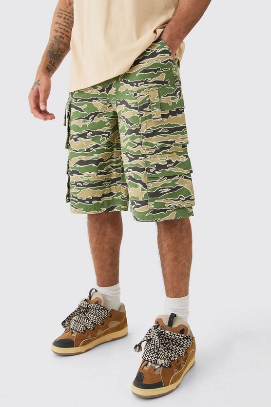 Camouflage Jorts mit Cargo-Taschen