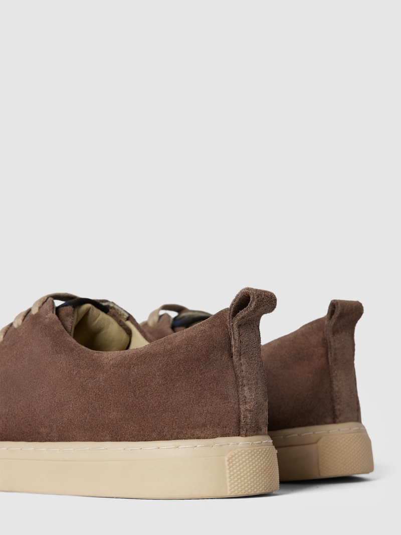 Sneaker aus Leder in hellbraun