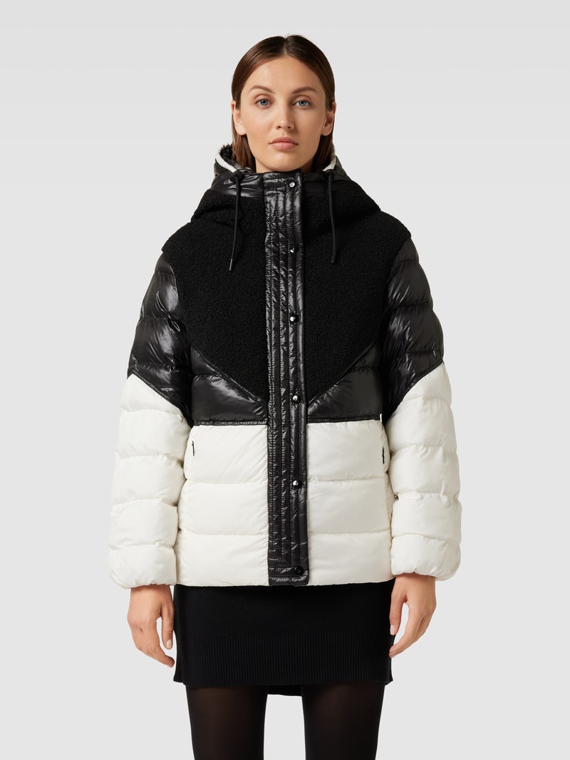 Steppjacke in Two-Tone-Machart in schwarz