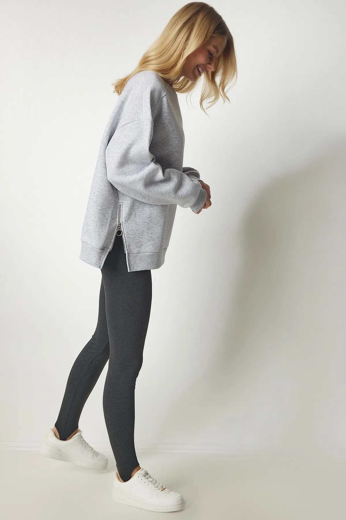 Happiness İstanbul  Sweatshirt - Grau - Regular Fit