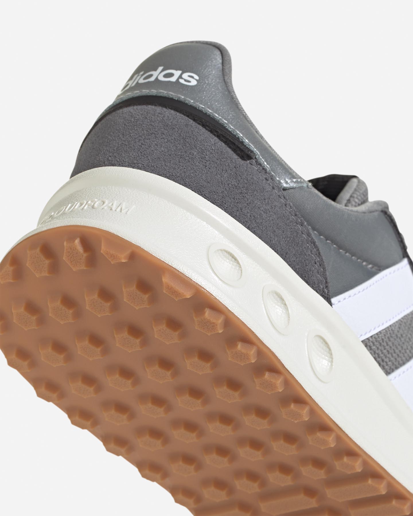 Buty sportowe Adidas Core Run 84 M Scarpe IH8615