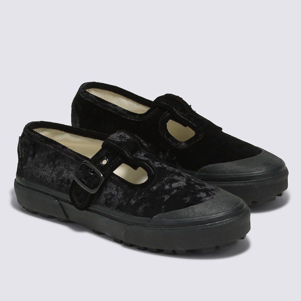 Vans Style 93 VN0A3XTJBMA1 / schwarz