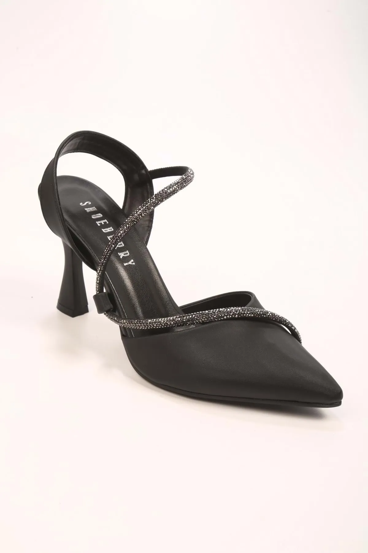 Shoeberry  Silvy-Schuhe mit Absatz aus schwarzem Satin und Stein für Damen