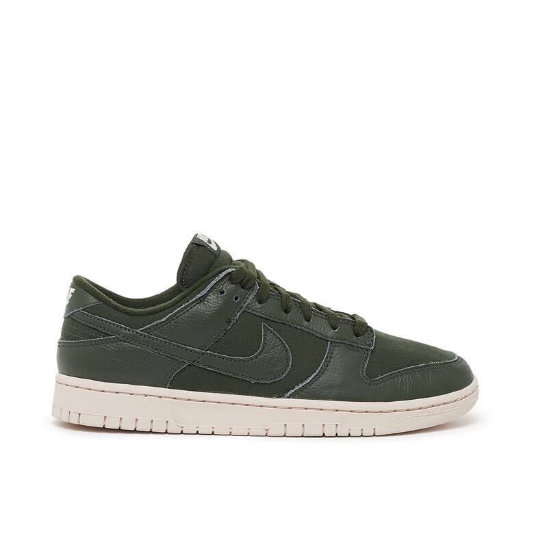 NIKE Wmns Dunk Low Premium 