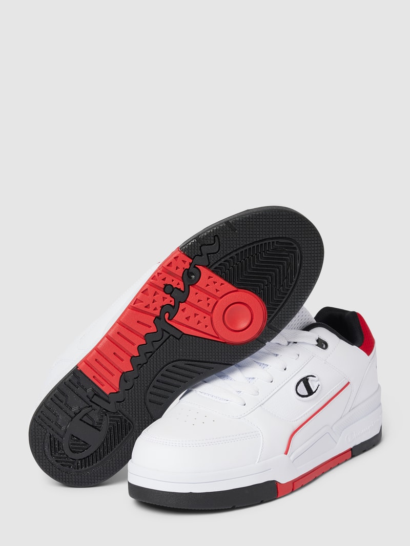 Sneaker mit Label-Detail in rot