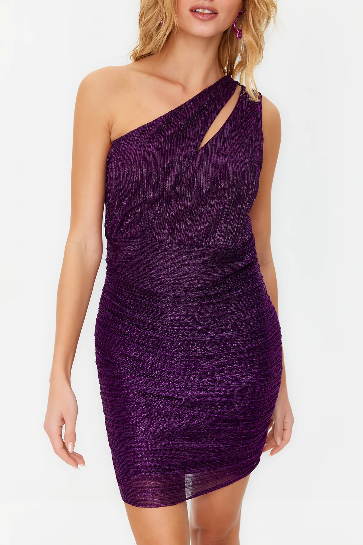 Trendyol Collection  Lila glitzerndes, tropfenförmiges, elegantes Abendkleid TPRSS21EL2596