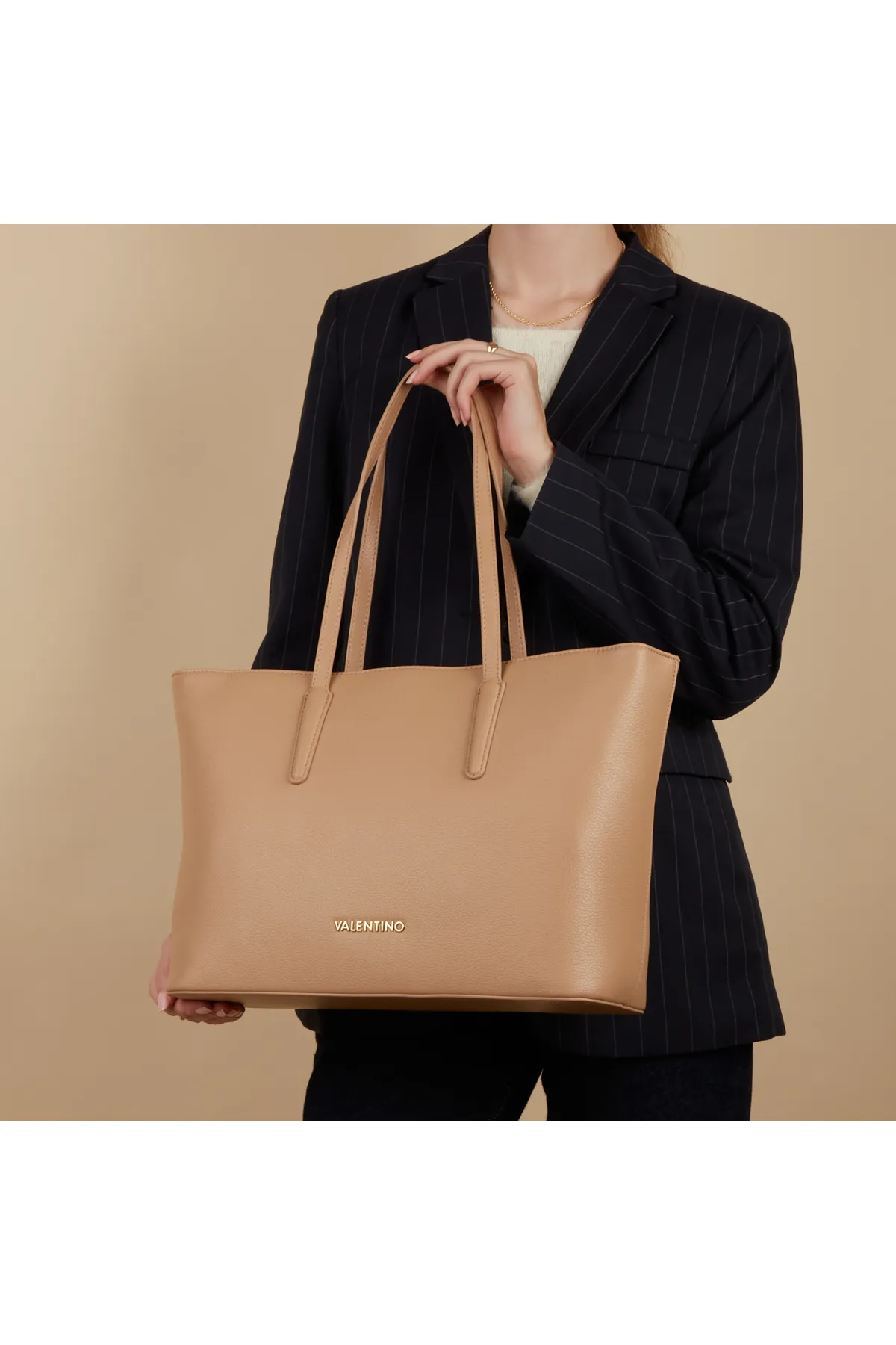 Valentino  Valentino Taschen Sonderangebot Martu Beige Shopper VBS5UD01BEIGE