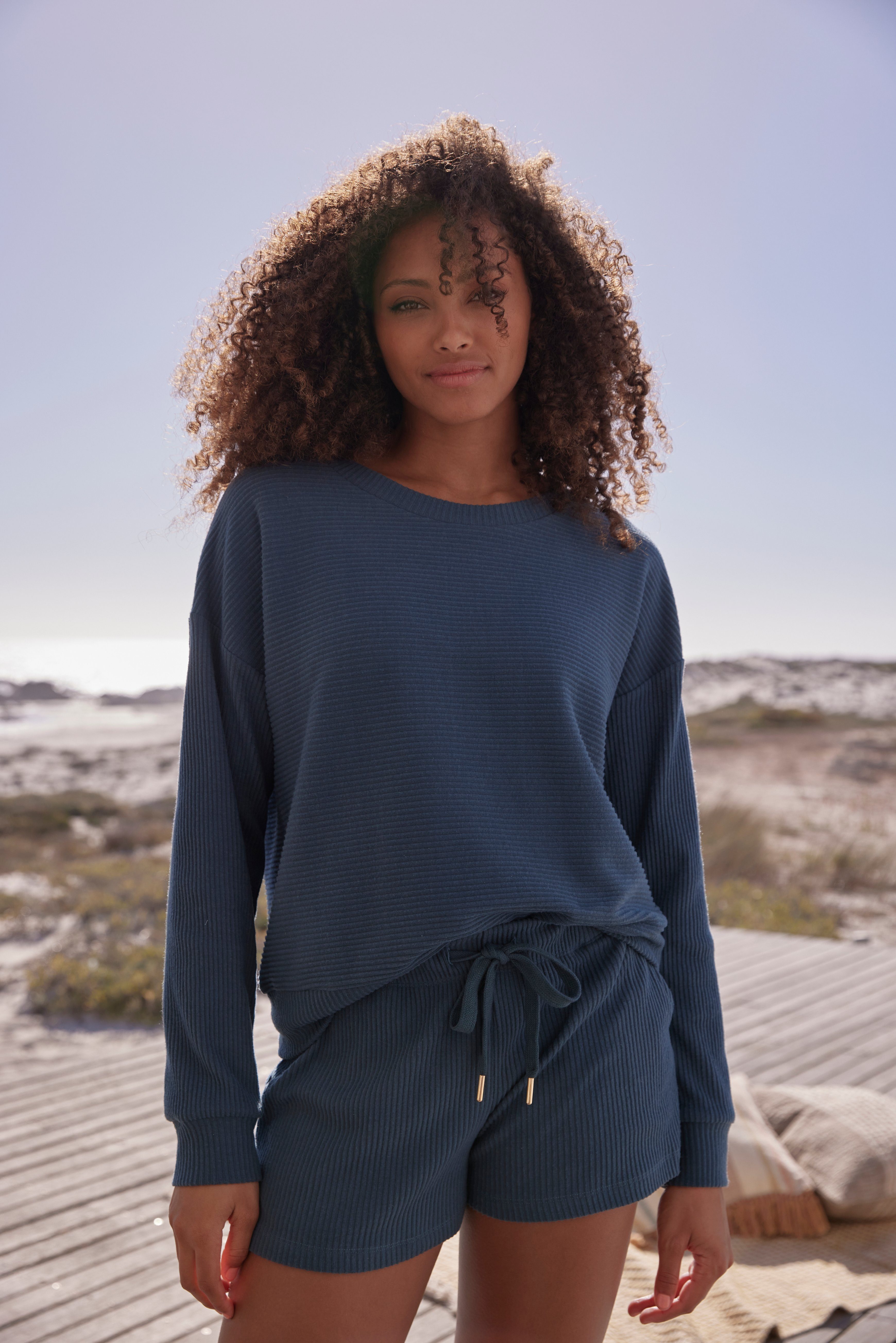 s.Oliver Sweatshirt aus Ripp-Qualität mit überschnittenen Schultern, Loungeanzug