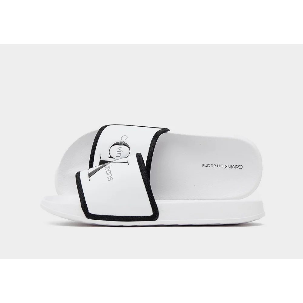 Calvin Klein Badesandalen V3B0-80630-1172-002 / weiss