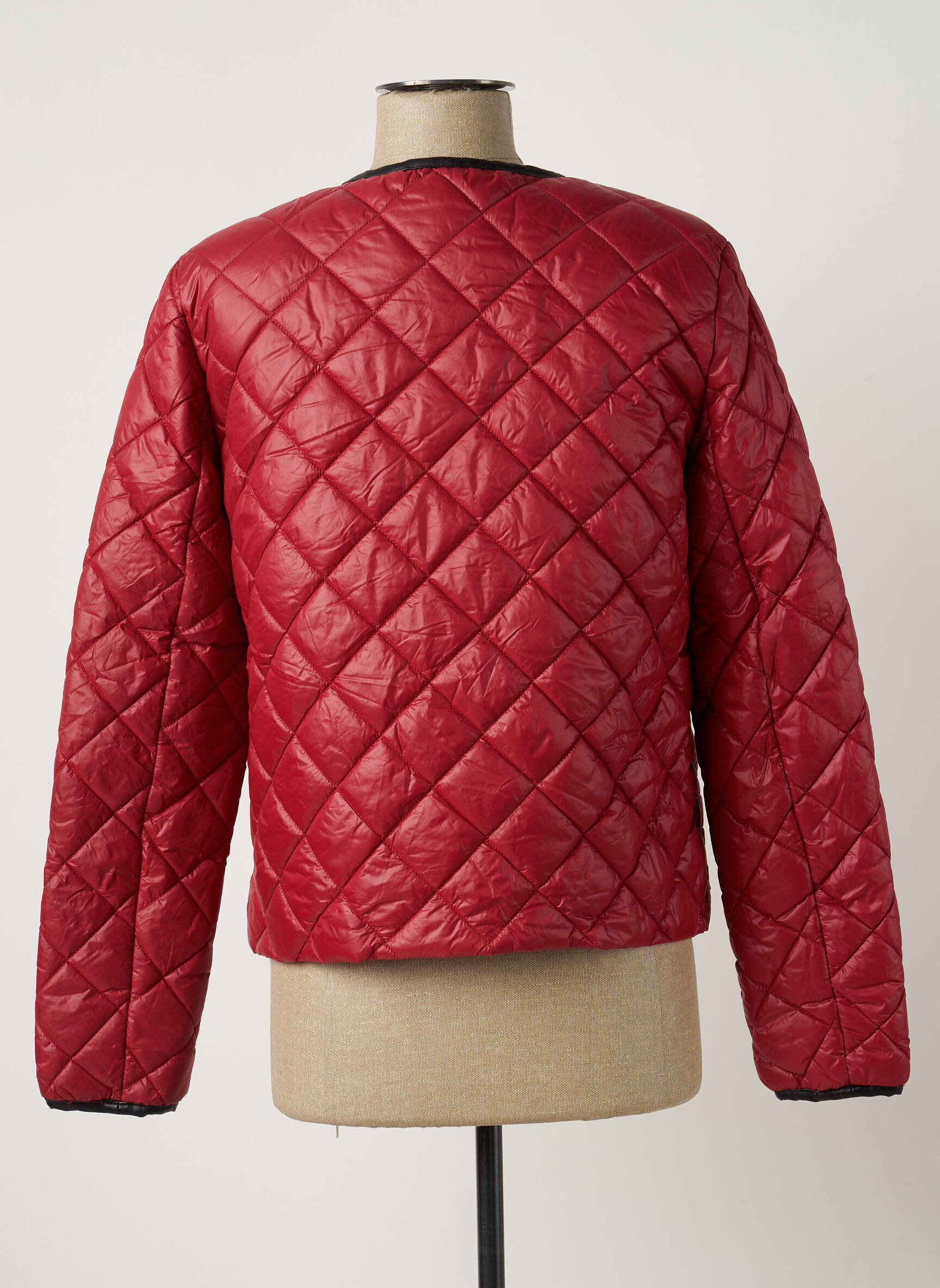 Areline Doudounes Femme couleur rouge