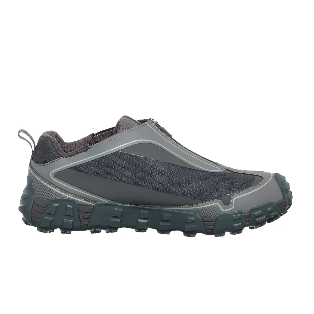 Norse Projects Zip Up Runner V04 NPF01-0009-7186 / schwarz