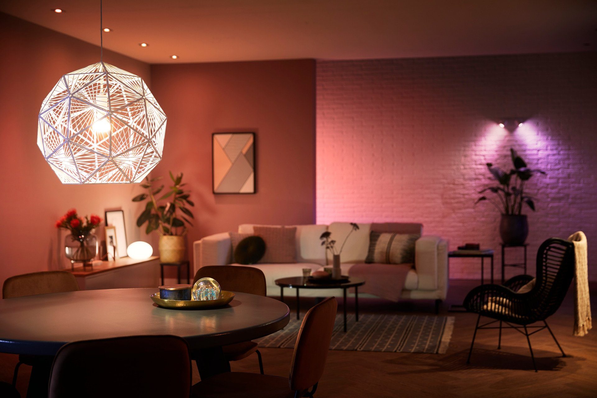 Philips Hue LED-Leuchtmittel White & Col. Amb. E27 Doppelpack 2x800lm 75W, E27, 1 St., Farbwechsler, Warmweiß