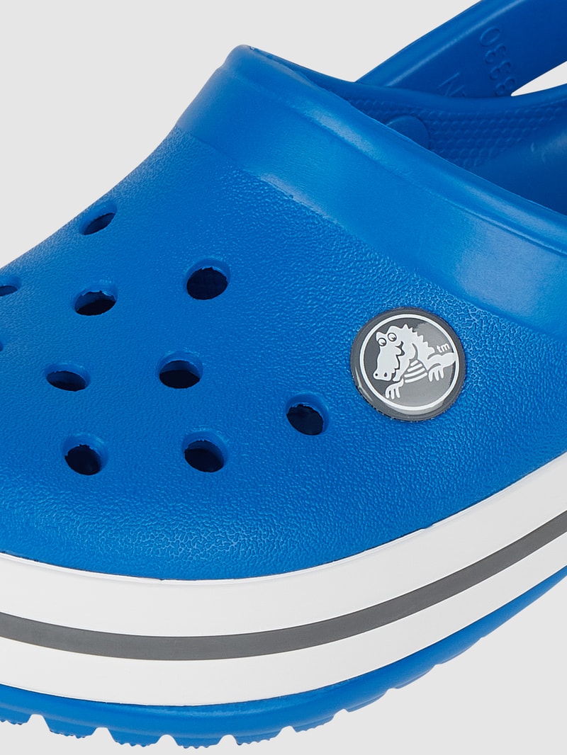 Clogs mit Fesselriemen in blau