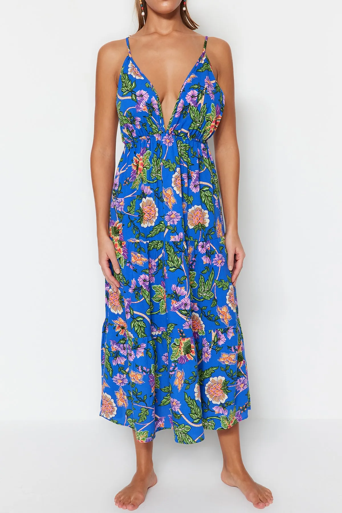 Trendyol Collection  Gewebtes Maxi-Strandkleid zum Binden mit Blumenmuster TBESS23EL00146