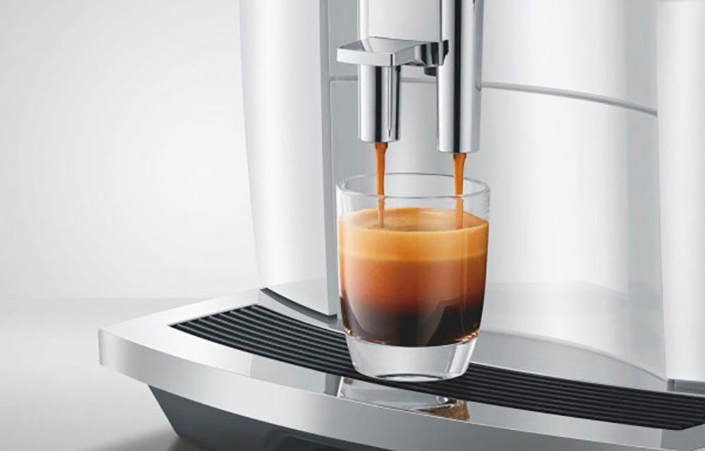 JURA Kaffeevollautomat 15585 E8 Piano White (EC)