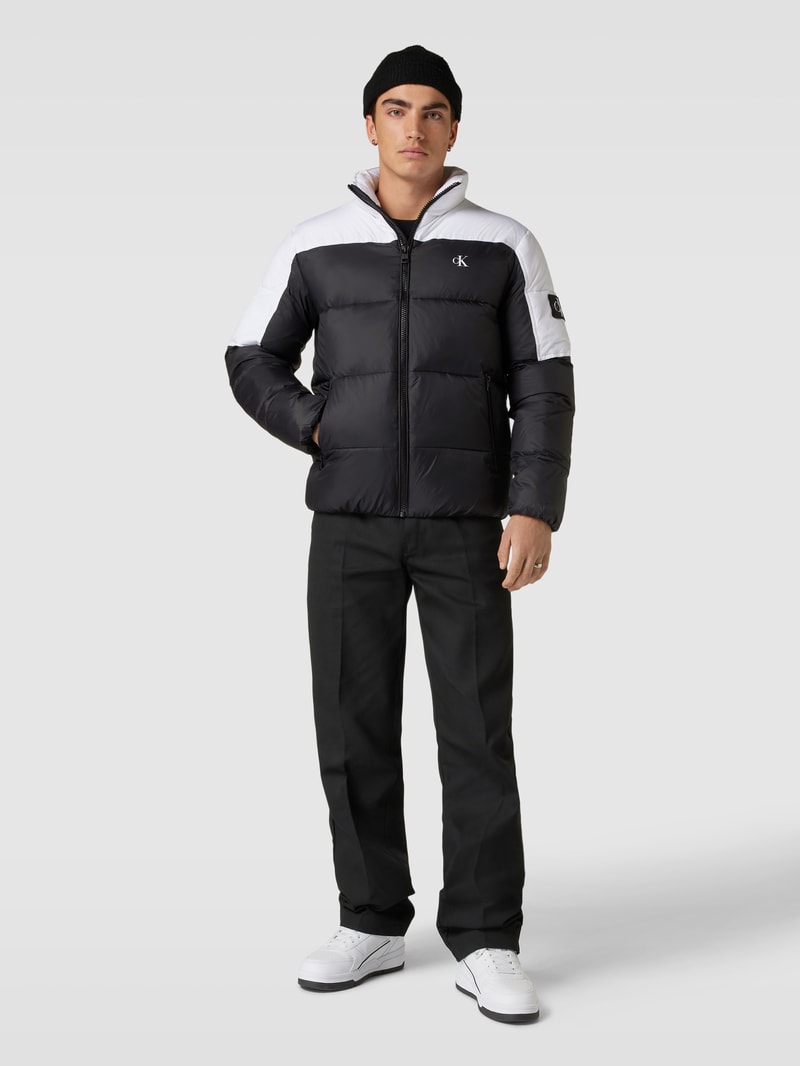 Steppjacke mit Logo-Print in black