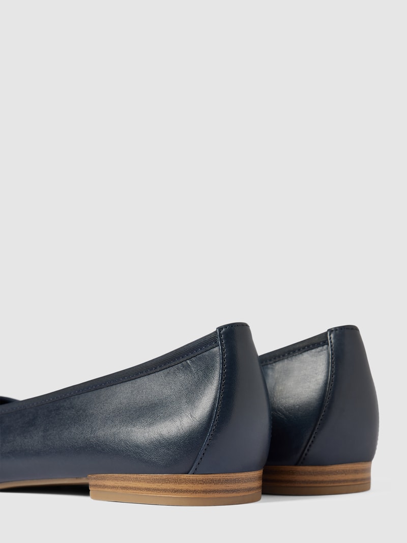 Ballerinas aus Leder mit Zierschleife Modell 'BASIC' in marineblau
