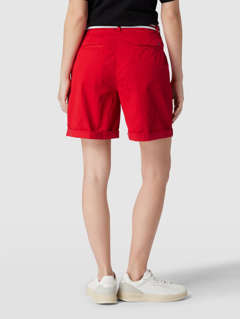 Bermudashorts mit seitlichen Eingrifftaschen in rot
