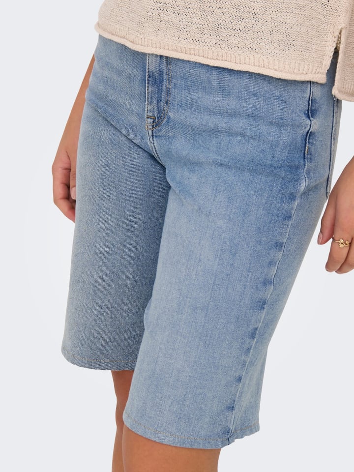 ONLY Denim-Jeansshorts mit Taschen und Gürtelschlaufen in Hellblau günstig kaufen
