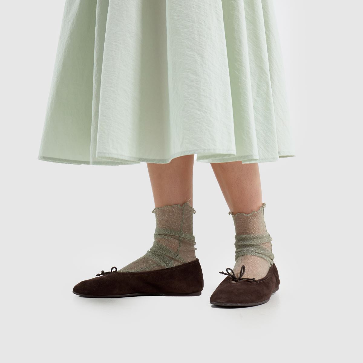 Schuh Lambert – Bruna ballerinaskor i mocka med platta platta skor i läder