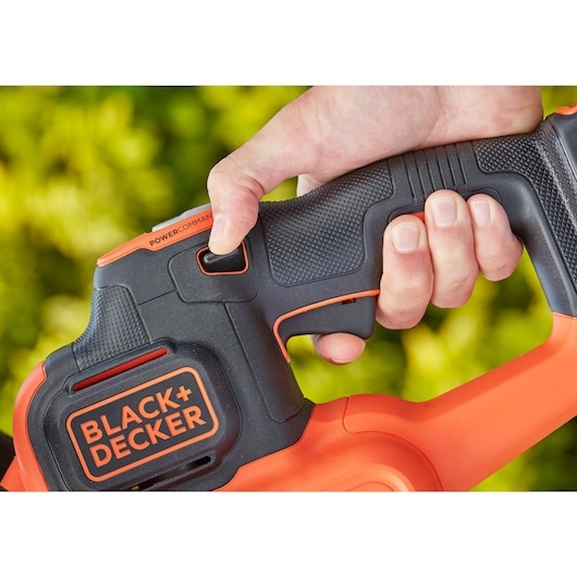 Black & Decker BCHTS3625L1-QW BCHTS3625L1 Akumulatorski trimer za živu ogradu 36V 2,5 Ah Li-ion 55 cm