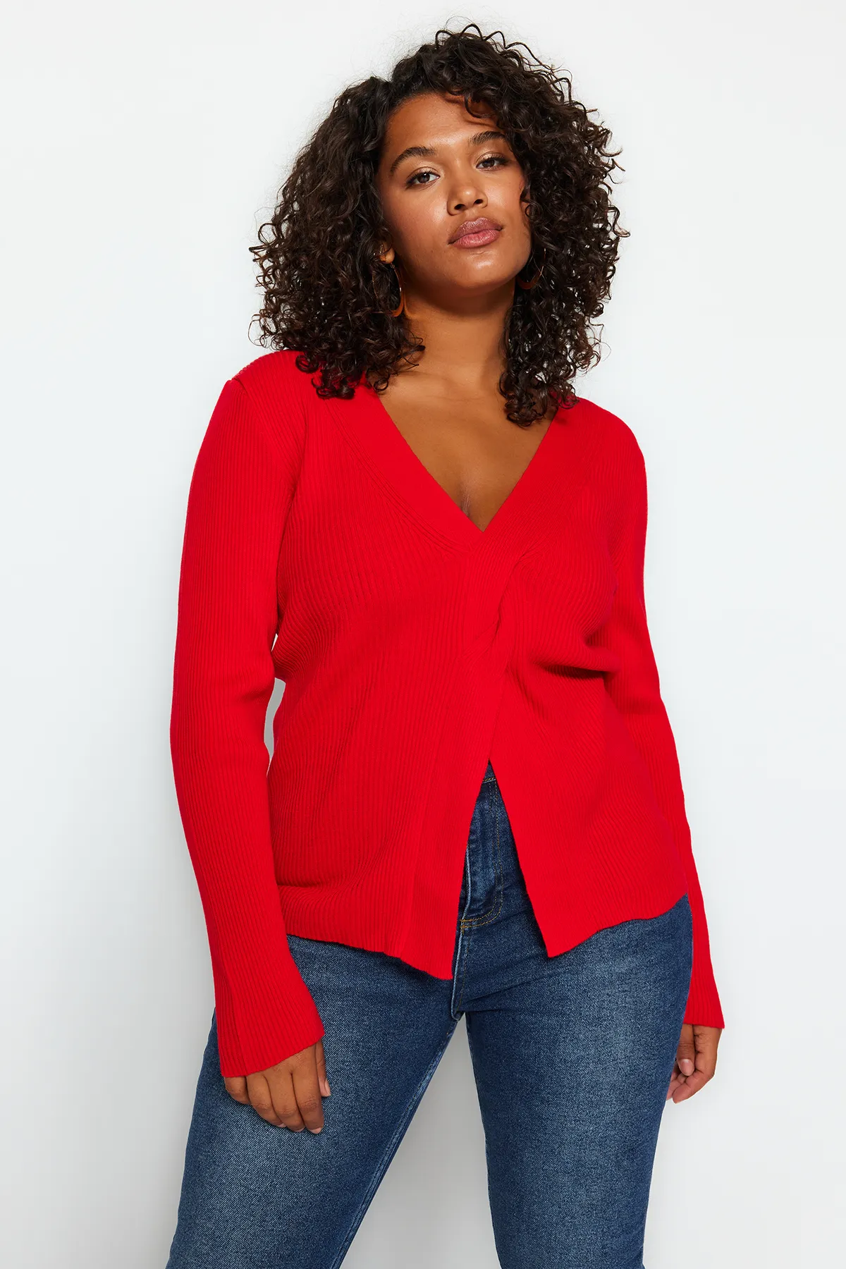 Trendyol Curve  Roter Strickpullover in großen Größen TBBAW24AN00101