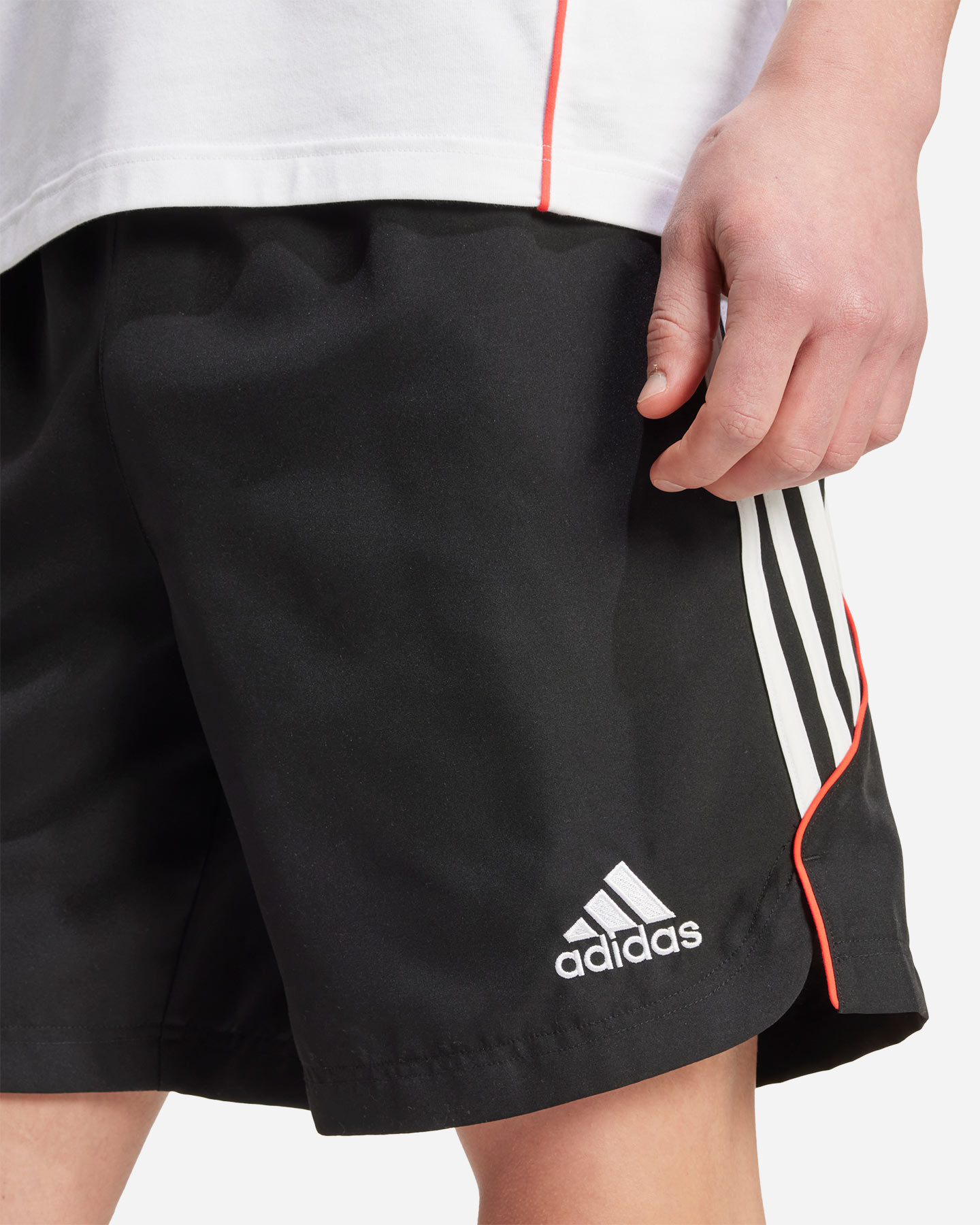 Oficiálne futbalové oblečenie Adidas Juventus Ubp M JF0454