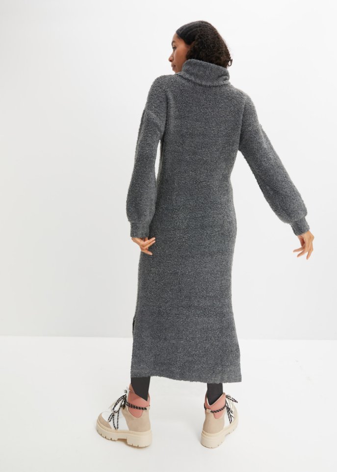 Strickkleid aus Bouclègarn