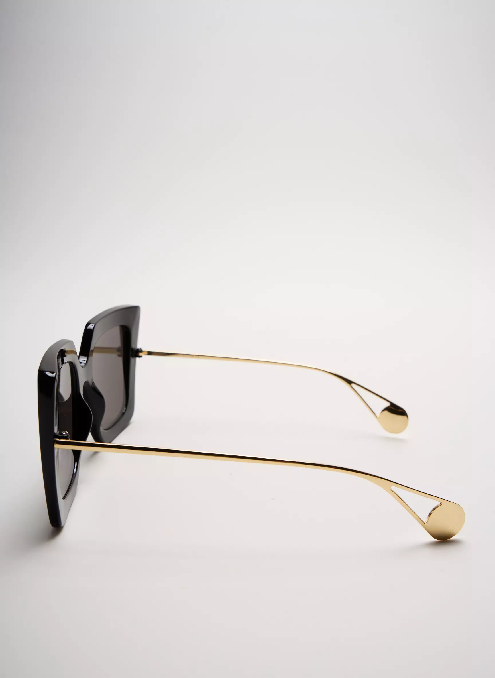 City Vision Eyewear Lunettes De Soleil Femme couleur noir