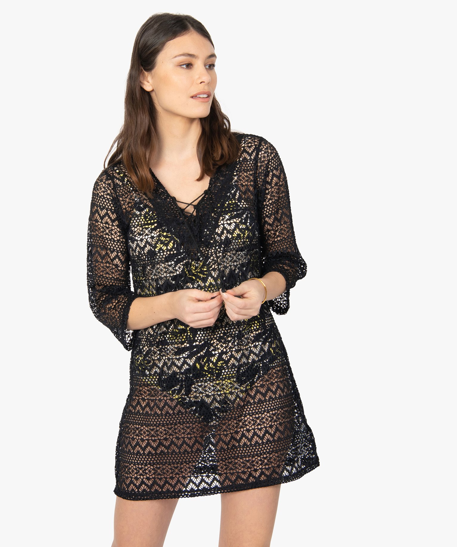 Robe de plage femme courte ajourée à manches 3/4 noir | GEMO