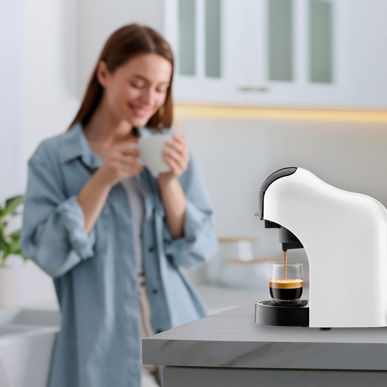 KREATE Kapselmaschine 3-in-1 Kapselkaffeemaschine Dolce Gusto, Nespresso und Kaffeepulver, 1l Kaffeekanne, 25*11*23 CM, Espresso-Kapselmaschine mit Digitaler Touch-Steuerung, 1400W