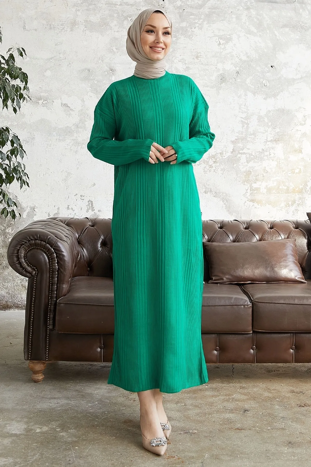 InStyle  Arissa Rollkragenpullover, langes Strickkleid – Grün