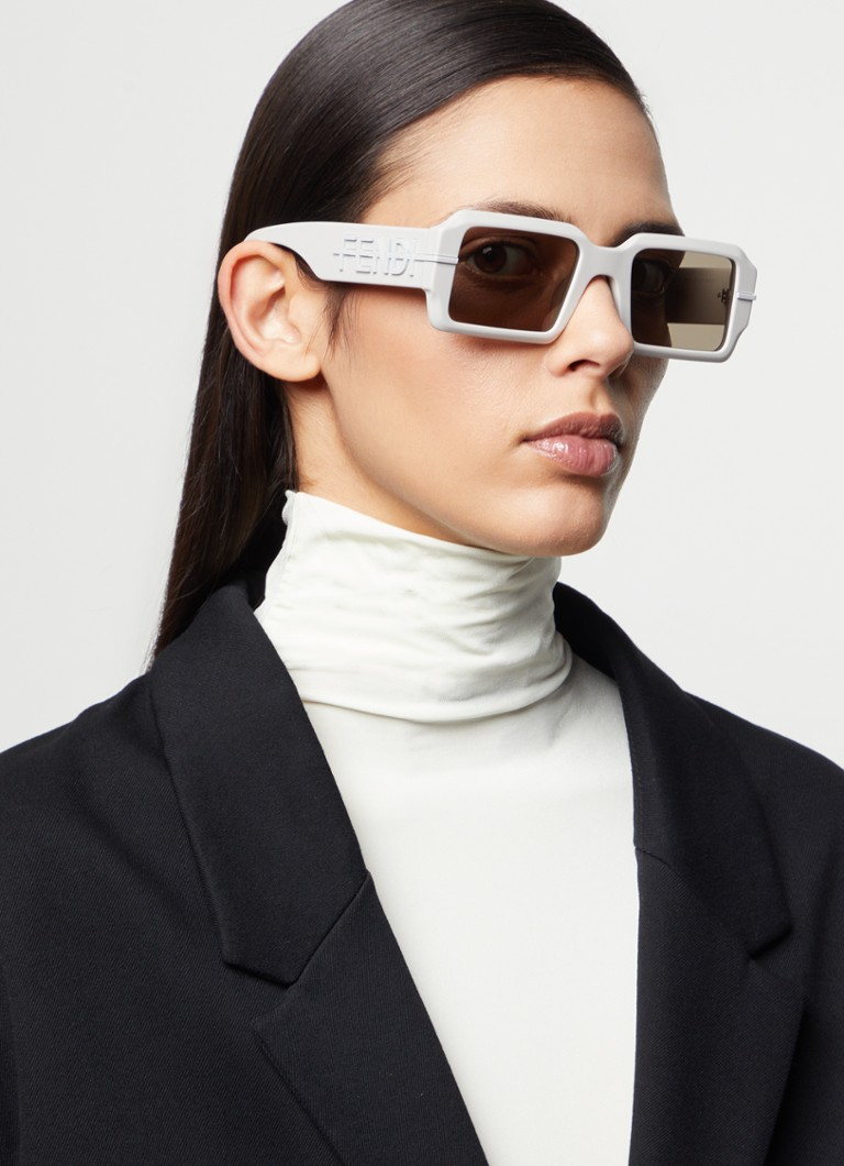 Γυαλιά ηλίου Fendi FE40073U