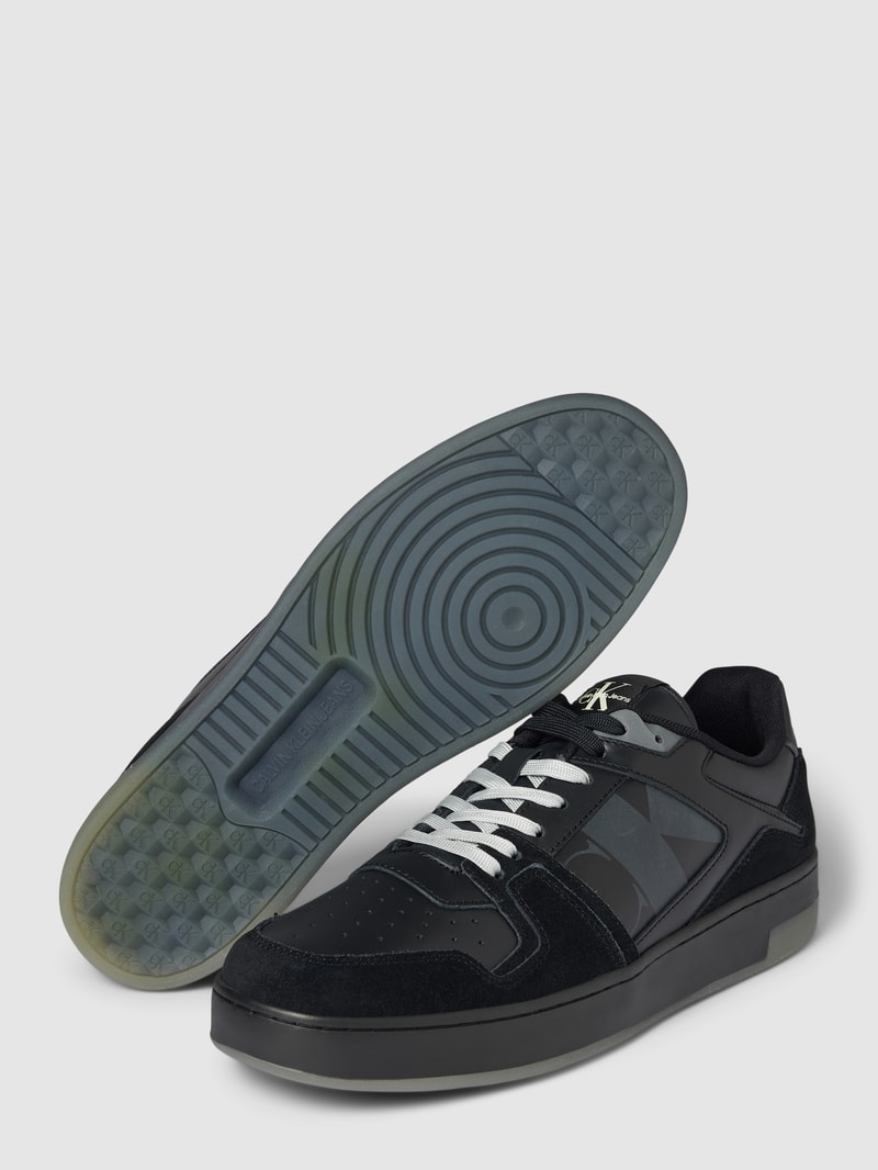 Sneaker aus Leder mit Label-Detail in black