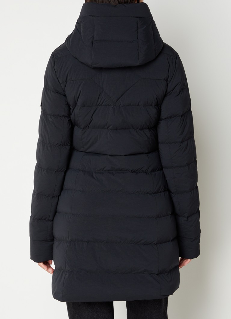 Jachetă matlasată Canada Goose Clair cu umplutură de puf și buzunare cu fermoar.