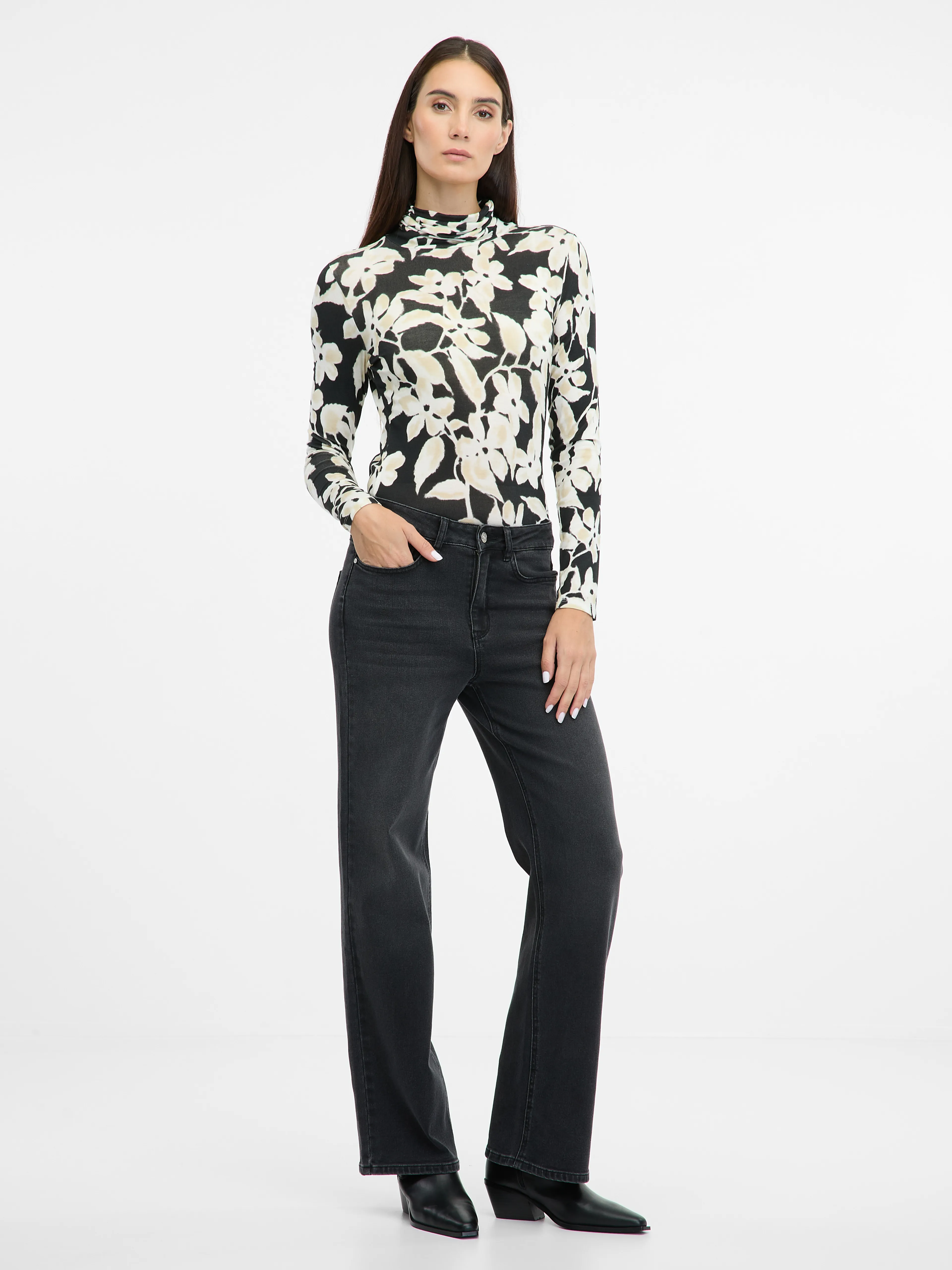Schwarze weite Damenjeans ORSAY