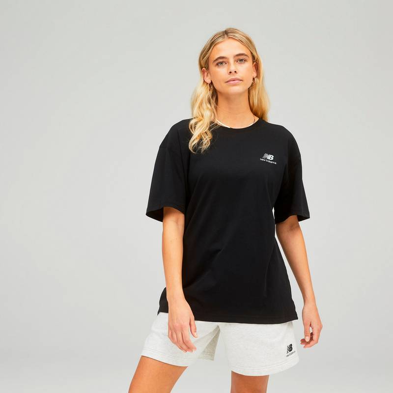 NEW BALANCE Essentials T-Shirt