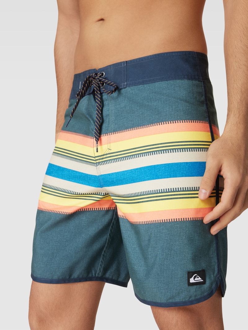 Badehose mit Streifenmuster Modell 'EVERYDAY SCALLOP' in marineblau