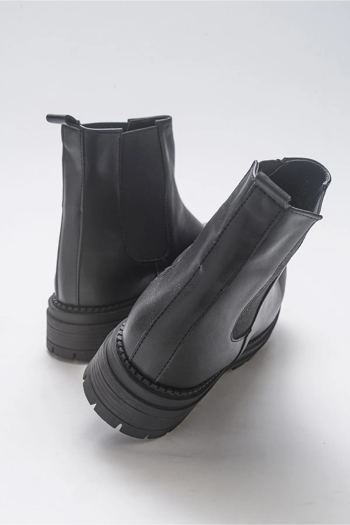 LuviShoes  Eigene schwarze Damenstiefel
