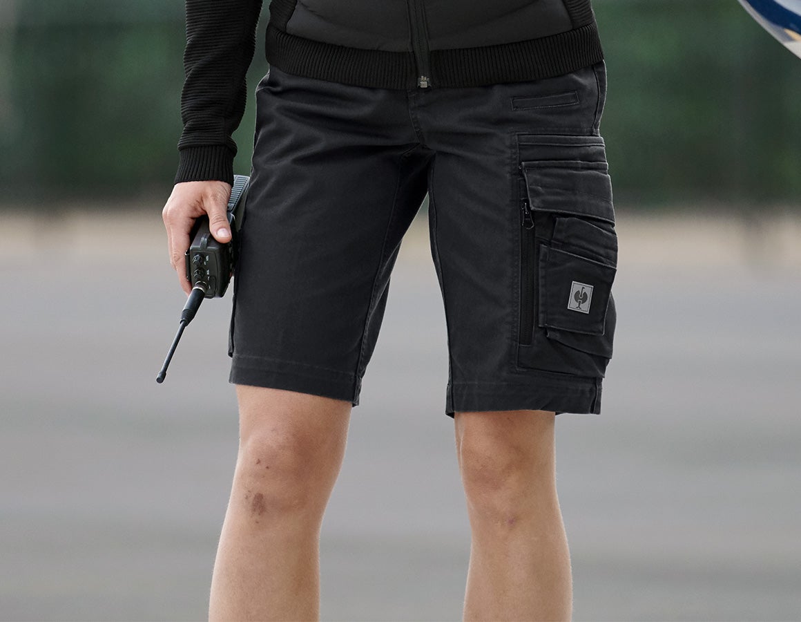 Short e.s.motion ten, Damen