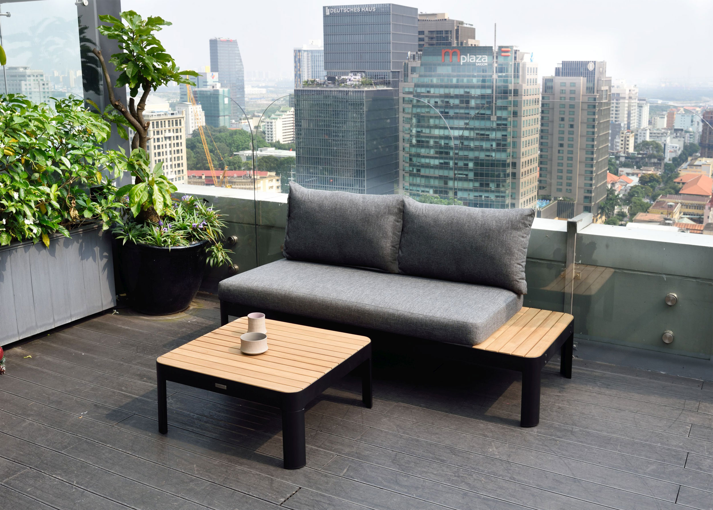 OUTDOORCouchtisch