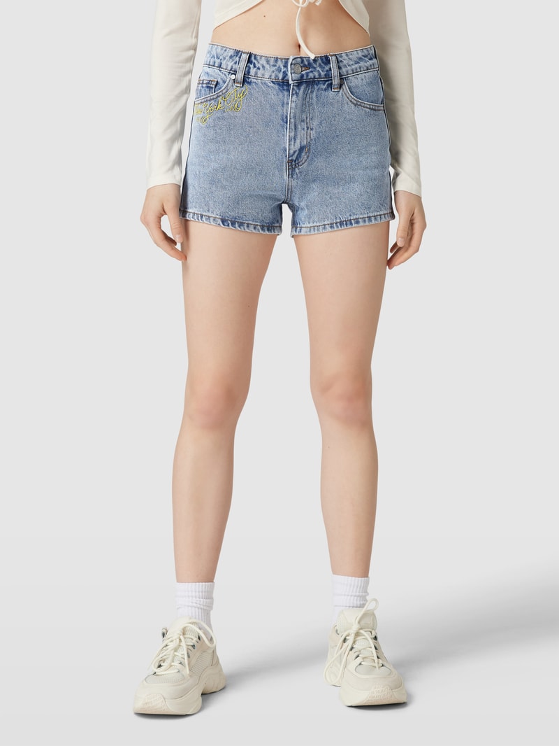 Jeansshorts mit Motiv-Stitching Modell 'NYC LOVER' in jeans