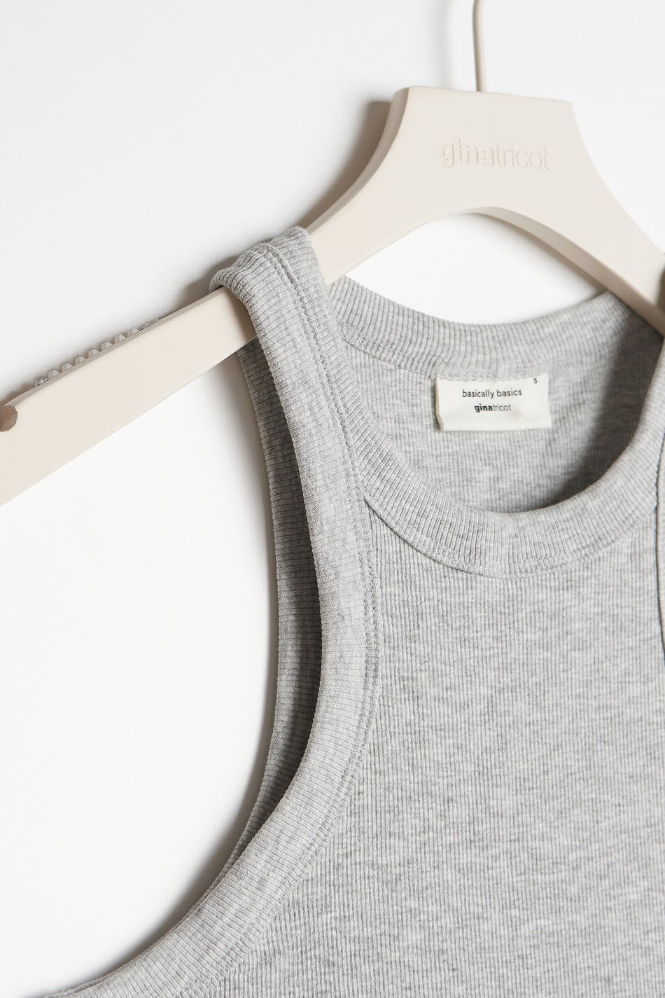 Basic rib tank